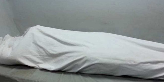 وجد مقتولًا.. شاب ثلاثيني جثة داخل سيارته!