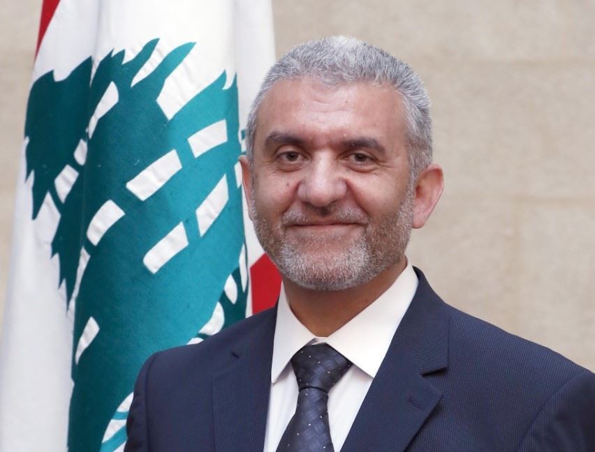 الوزير بيرم يقفل 4 مكاتب مخالفة لاستقدام العاملات