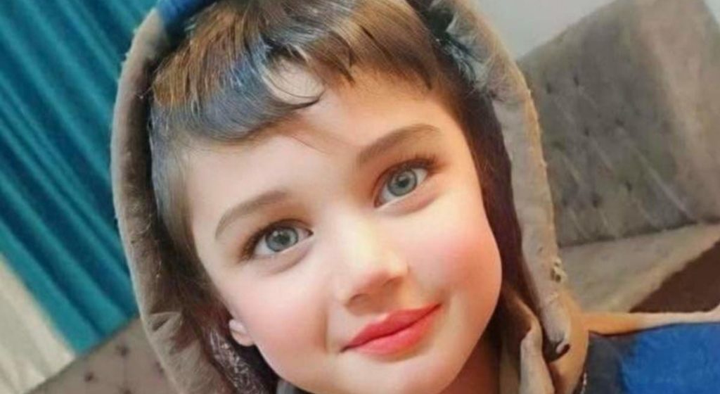 بالسكين والملح والكهرباء... طفل يلقى حتفه على يد زوجة أبيه