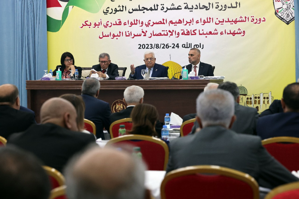 الرئيس عباس يترأس أعمال الدورة الـ11 للمجلس الثوري لحركة "فتح": لن نسمح بتمرير مخططات الاحتلال الرامية لتكريسه وديمومته