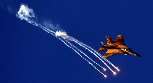 طائرات حربية إسرائيلية تستهدف سوريا من الأجواء اللبنانية