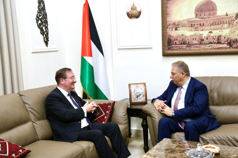 السفير دبور يستقبل سفير المملكة المتحدة في لبنان