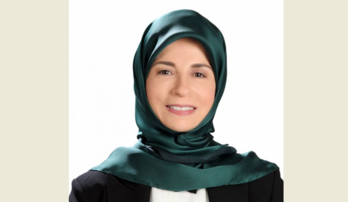 النائب عز الدين رداً على النائب ستريدا جعجع: من لا يملك الشجاعة للحوار مع الآخر من أجل مصلحة لبنان وإنقاذه هو حتماً وأنتِ من بينهم سوف يلجأ الى التضليل والتعطيل... وهذه مدرستكم