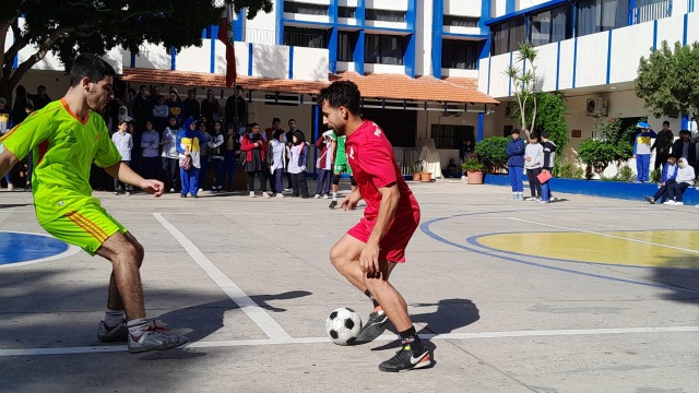 منتخب كرة الصالات الفلسطيني يفوز على ثانوية السفير في وقفة تضامنية مع فلسطين