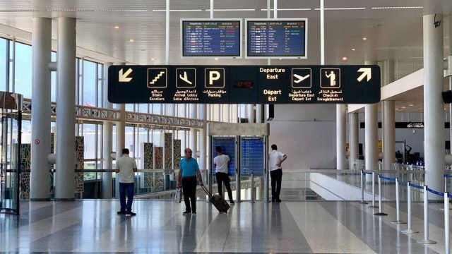 جرارات الحقائب معطّلة في مطار بيروت!