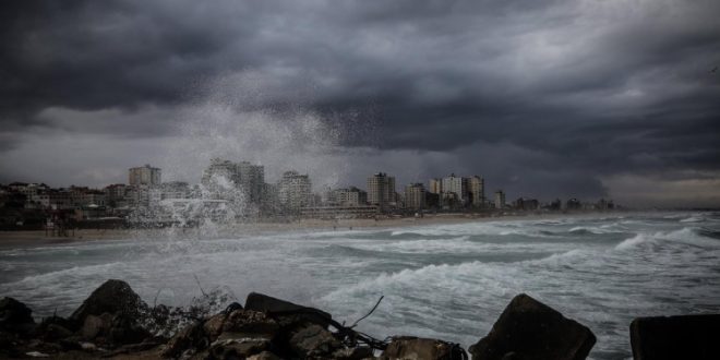 ارشادات من الدفاع المدني لتفادي مخاطر المنخفض الجوي