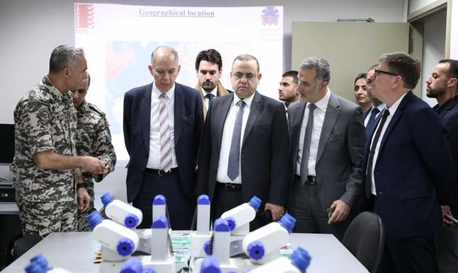 اللواء البيسري يتسلم  هبة فرنسية .. ويستقبل السفير البرازيلي