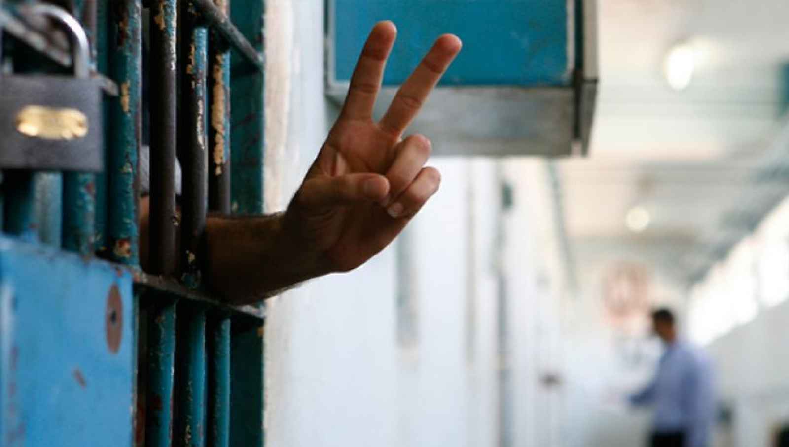 الأسيرات الفلسطينيات يعشن بـ "مقابر للأحياء"!