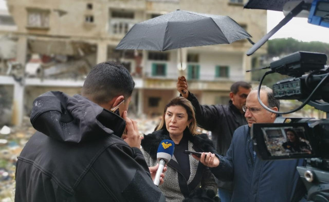 المحافظ الترك تفقدت المبنى المستهدف في النبطية: المجازر لن تزيد الأهالي إلا صموداً وصبراً مهما اشتد الاجرام
