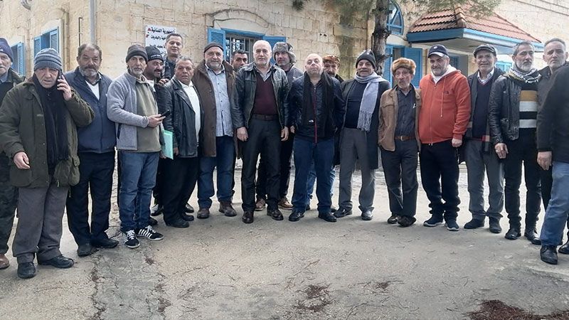 وقفات احتجاجية لمخاتير البقاع أمام المراكز الحكومية ودوائر النفوس