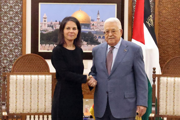الرئيس عباس يستقبل وزيرة خارجية ألمانيا