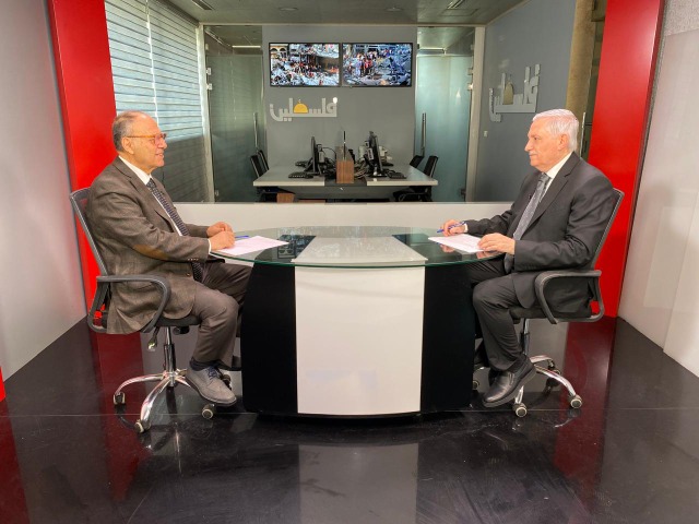 د. وليد عربيد لـ"تلفزيون فلسطين": ما يرتكبه الاحتلال جزء من مُخطّط إعادة رسم منطقة الشرق الأوسط