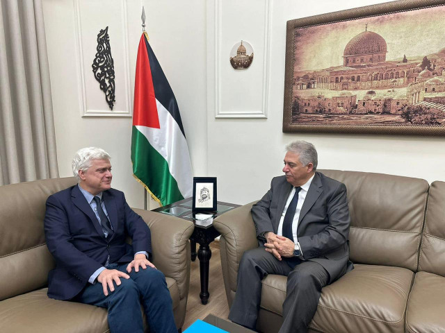 السفير دبور يلتقي ممثل منظمة "اليونيسف" في لبنان