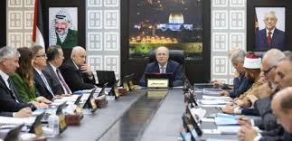 الحكومة الفلسطينية تُفعِّل خطة طوارئ للتعامل مع الأزمة المالية وصرف الرواتب!