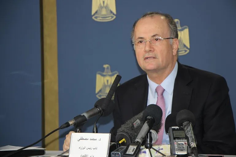 رئيس الوزراء الفلسطيني د. مصطفى يشكر في اتصال هاتفي القائمين على مبادرة "سند" لجمع 2 مليار دولار لإغاثة أهل غزة