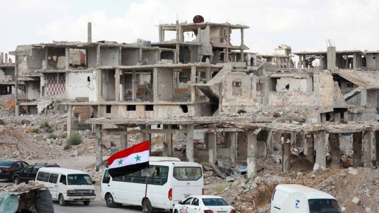 انفجار سيارة بالقرب من المركز الثقافي الإيراني في دير الزور بسوريا وسقوط ضحايا