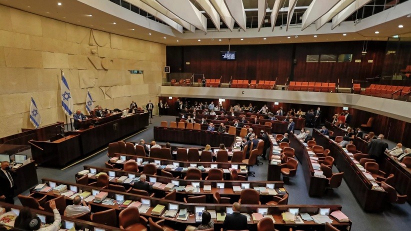 أكبر تهديد للائتلاف.. هل يحصل قانون إعفاء اليهود المتشددين من التجنيد على اتفاق داخل "الكنيست"؟