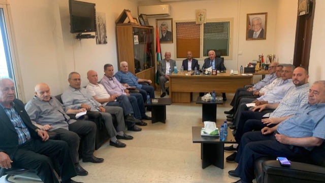 الأحمد يلتقي فصائل "منظمة التحرير" في لبنان: ما تقدمه الولايات المتحدة للاحتلال يشجعه لوضع المنطقة على حافة الانفجار