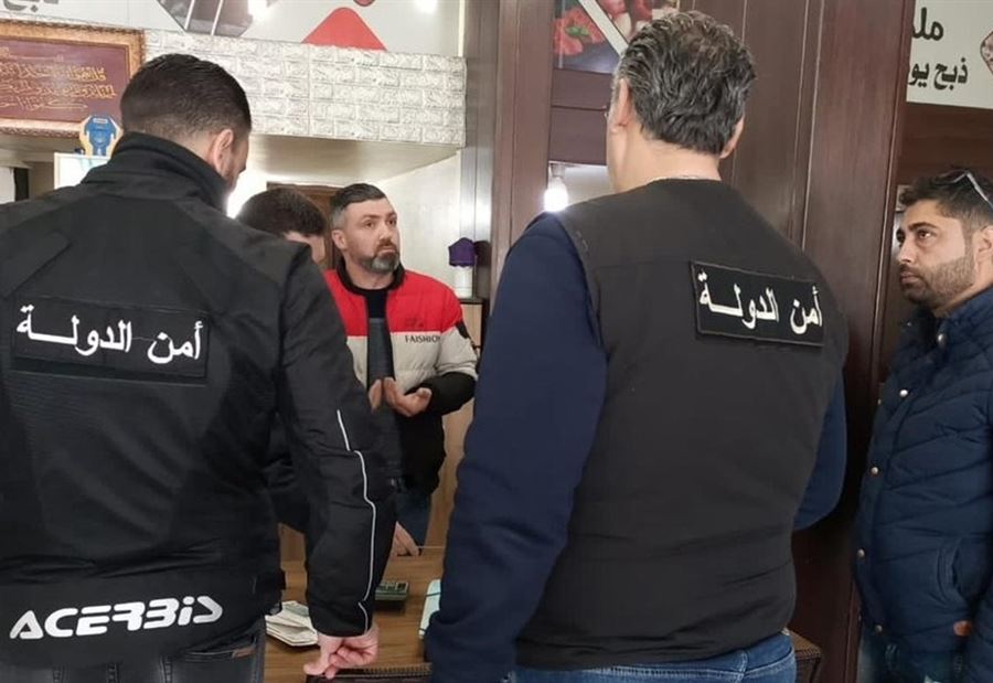 محضر ضبط بحق صاحب محل تعبئة مياه مكررة في النبطية