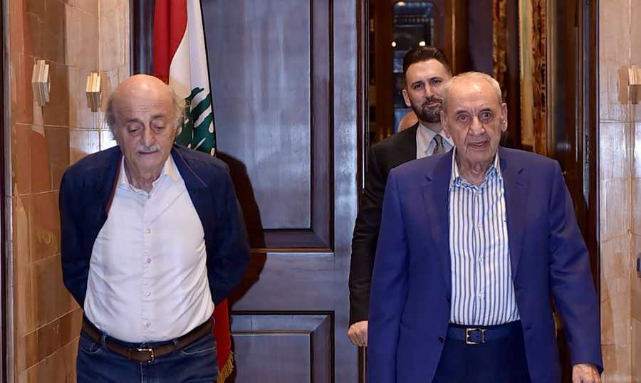 جنبلاط من عين التينة: مما كبرت المشاكل لن نفقد الأمل