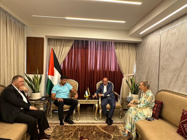 مديرة "الأونروا" تبحث وأبو هولي والسفير دبور والحسن الأوضاع والتحديات التي يواجهها اللاجئون الفلسطينيون في لبنان
