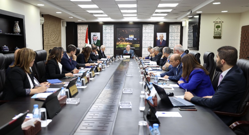 مجلس الوزراء الفلسطيني يدين استمرار هجمات المستعمرين على أبناء شعبنا