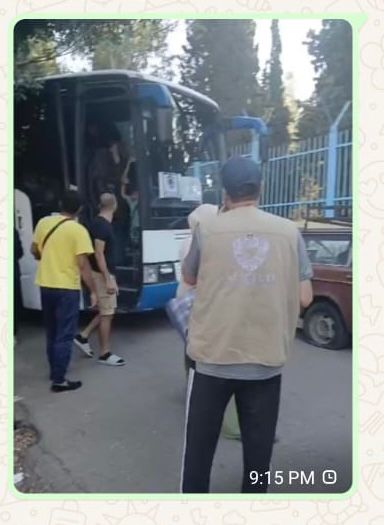 مفوضية اللاجئين اخلت 63 نازحاً سوريا من صيدا الى مراكز الايواء في مدارس سبلين