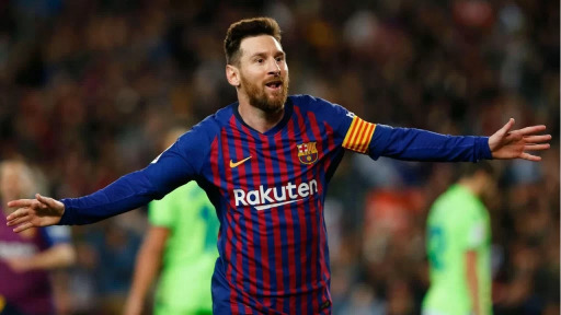 "ميسي" عائد إلى برشلونة!