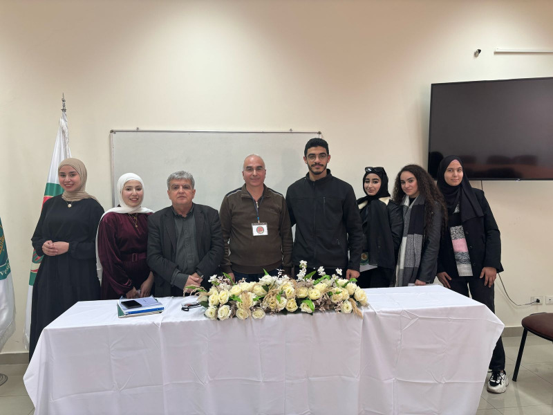 سامر زعيتر ضيف طلاب كلية الإعلام في جامعة الجنان - صيدا