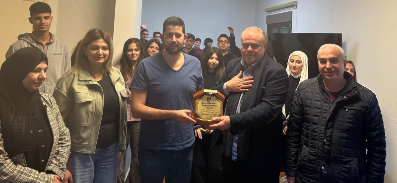 طلاب مدرسة "الغاردن سيتي" يزورون بلدية بقسطا