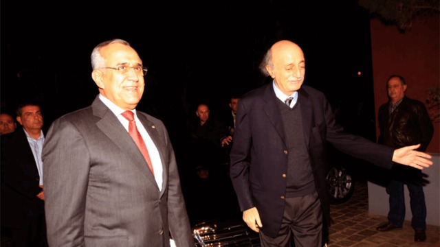 جنبلاط يستقبل الرئيس سليمان في كليمنصو