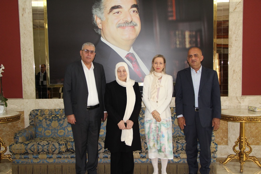 بهية الحريري تلتقي مديرة الأنروا في لبنان دوروثي كلاوس والمديرين السابق والجديد للوكالة في منطقة صيدا