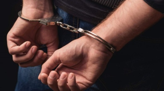 توقيف مطلوب خطير في صبرا بجرائم سلب وسرقة وفرض خوّات