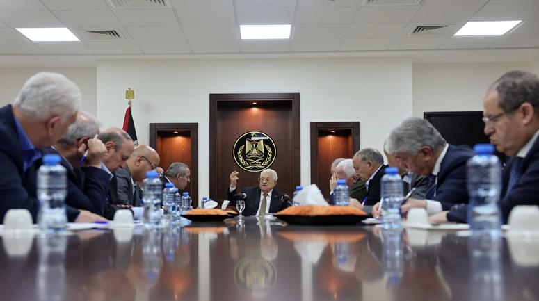 اللجنة التنفيذية لـ"منظمة التحرير" تجتمع برئاسة الرئيس عباس وتصادق على اختياره حسين الشيخ نائباً له