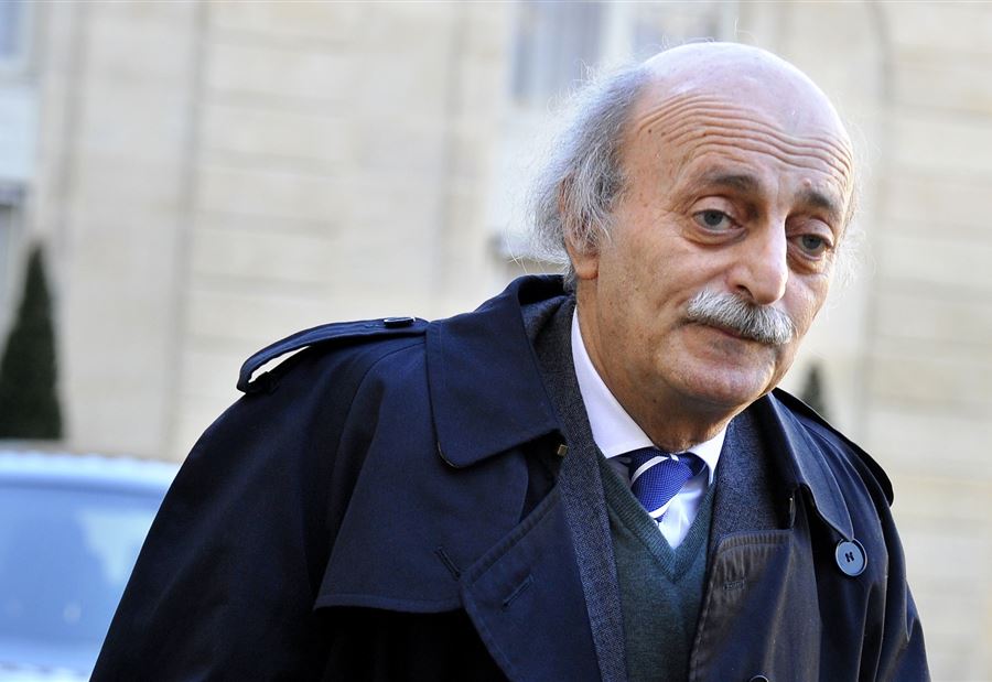 جنبلاط يجري اتصالات مكثّفة لوقف "حمام الدم" في صحنايا