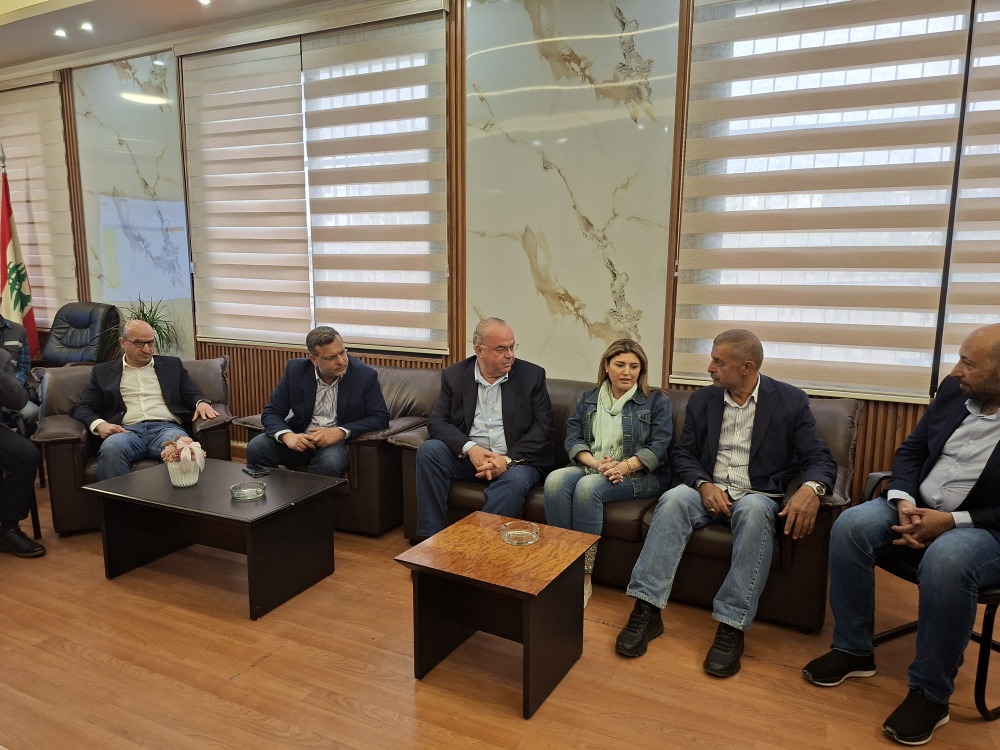 محافظ النبطية د. هويدا الترك تستقبل وزير الاتصالات وتؤكد على تعزيز البنى التحتية في الجنوب