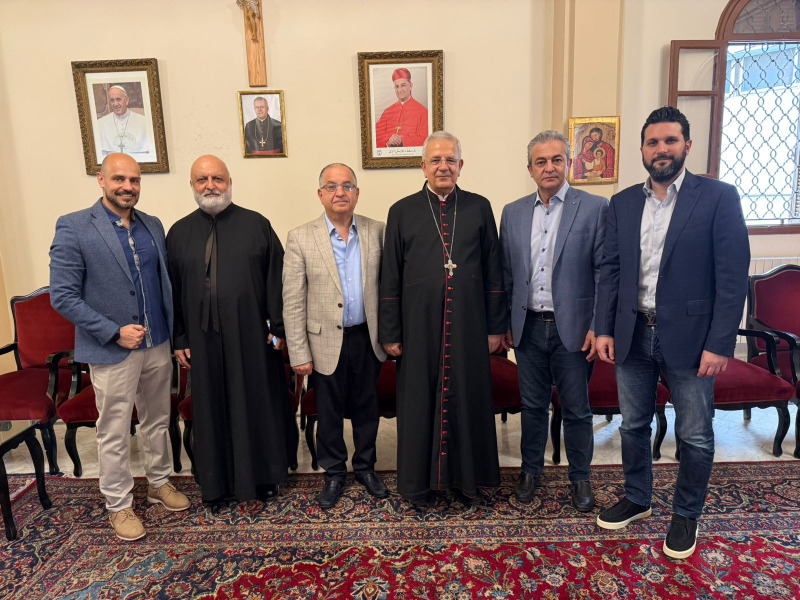المطران العمار يستقبل رئيس لائحة "سوا لصيدا" المهندس مصطفى حجازي والمرشحين احمد عكرة ويوسف طعمة
