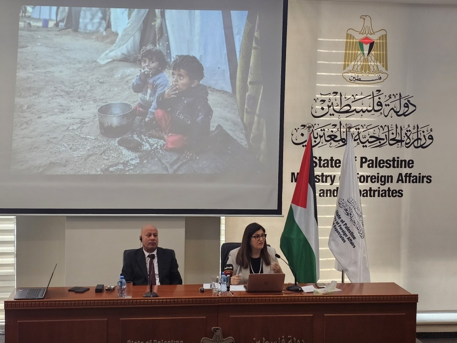 الخارجية الفلسطينية و"شؤون اللاجئين" تعقدان جلسة خاصة لأعضاء السلك الدبلوماسي المعتمد لدى دولة فلسطين بمناسبة الذكرى 77 للنكبة