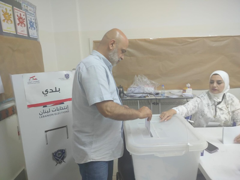 حمود مقترعا: صيدا بتستاهل التنافس بين أبنائها لمصلحة المدينة