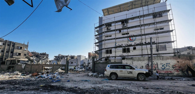 جيش الاحتلال يطلق العنان لاستهداف المراكز الطبية بغزة