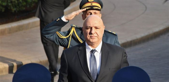 قبيل مغادرته بغداد.. الرئيس عون يتصل بنجل السيد السيستاني