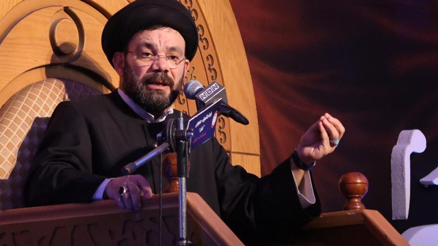 بالفيديو: جدل بين جمهور "أمل" و"الحزب" بعد رفض الخطيب نصرات قشاقش "التلبية إلا للحسين"