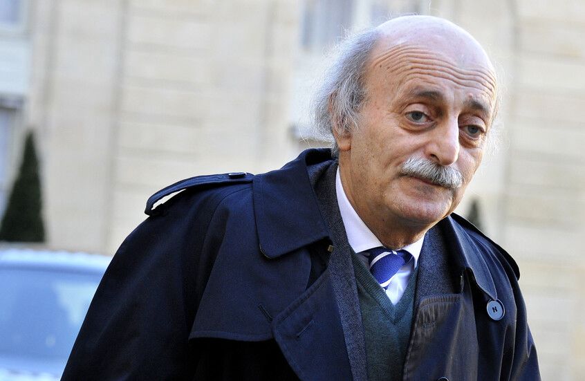جنبلاط يحذر من توسع الخلافات في السويداء ويطالب بالتهدئة والمصالحة