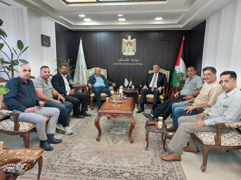 الوزير عساف يستقبل وفدا من القوى الوطنية والإسلامية ومؤسسات الأسرى