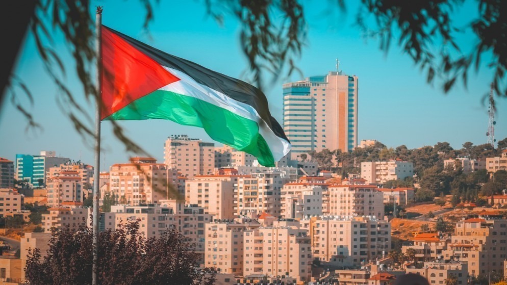 الولايات المتحدة تفرض عقوبات على مسؤولين في السلطة الفلسطينية