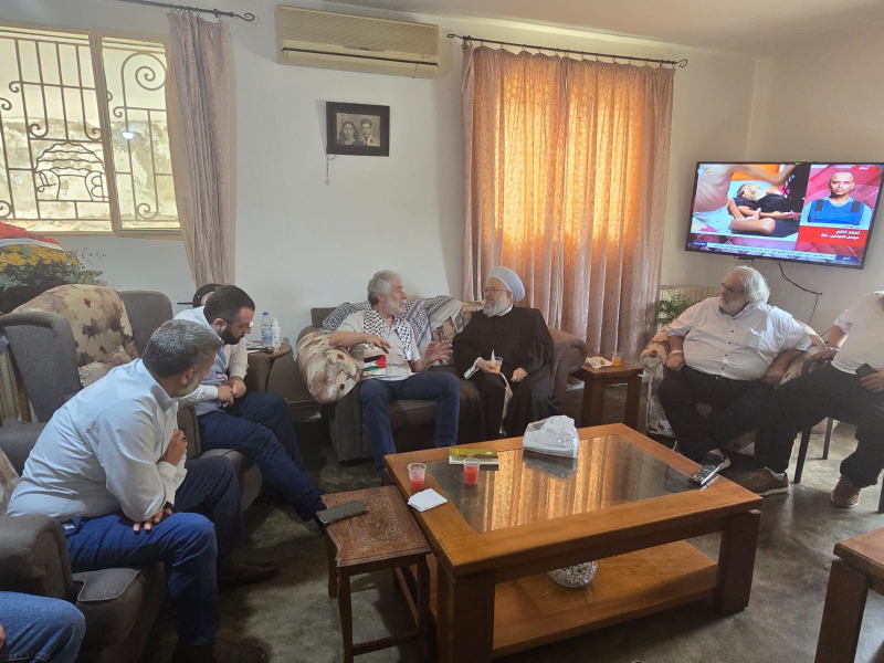 الشيخ حمود يزور الاسير المناضل جورج عبدالله
