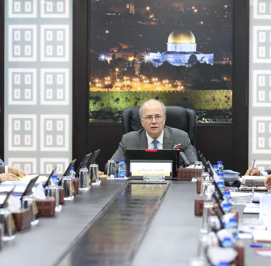 رئيس الوزراء الفلسطيني يبحث مع وفد بريطاني دعم تنفيذ البرنامج الوطني للتنمية والتطوير