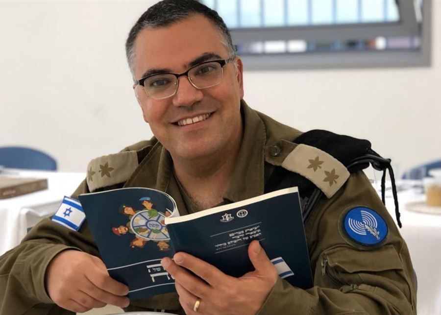 لبنانيّون يتواصلون مع أدرعي: "نحبّك.. اضربْ لبنان"!