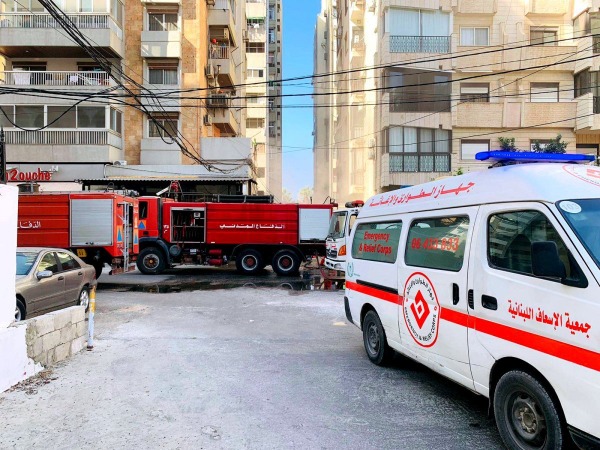 حريق كبير داخل مستودع شمالًا... وحالتا اختناق!