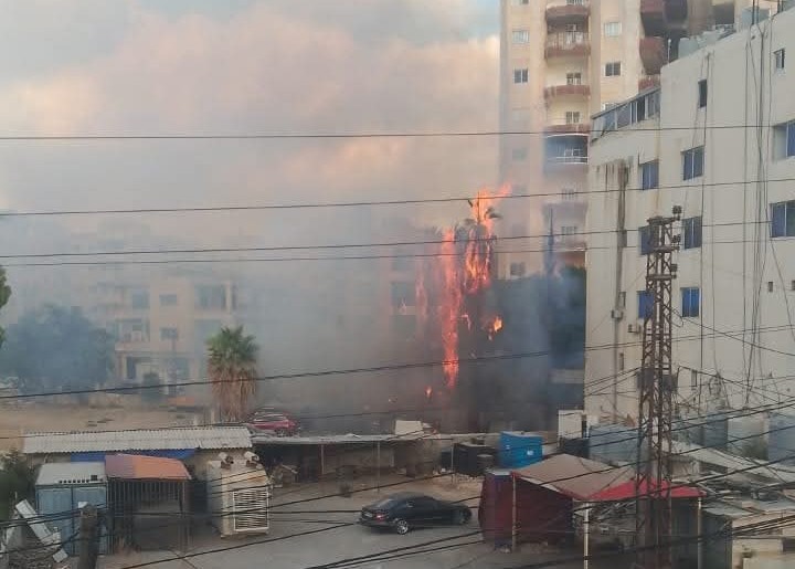 بالفيديو - حريق كبير خلف "المستشفى الإيطالي" في صور